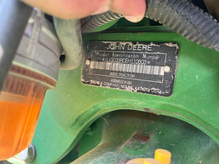 john-deere-3033r-image-51