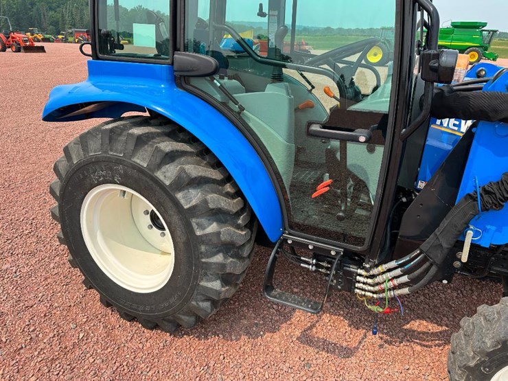 2020-new-holland-boomer-40-image-15