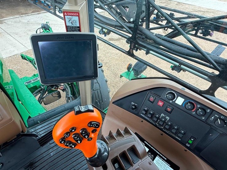 john-deere-4830-image-18