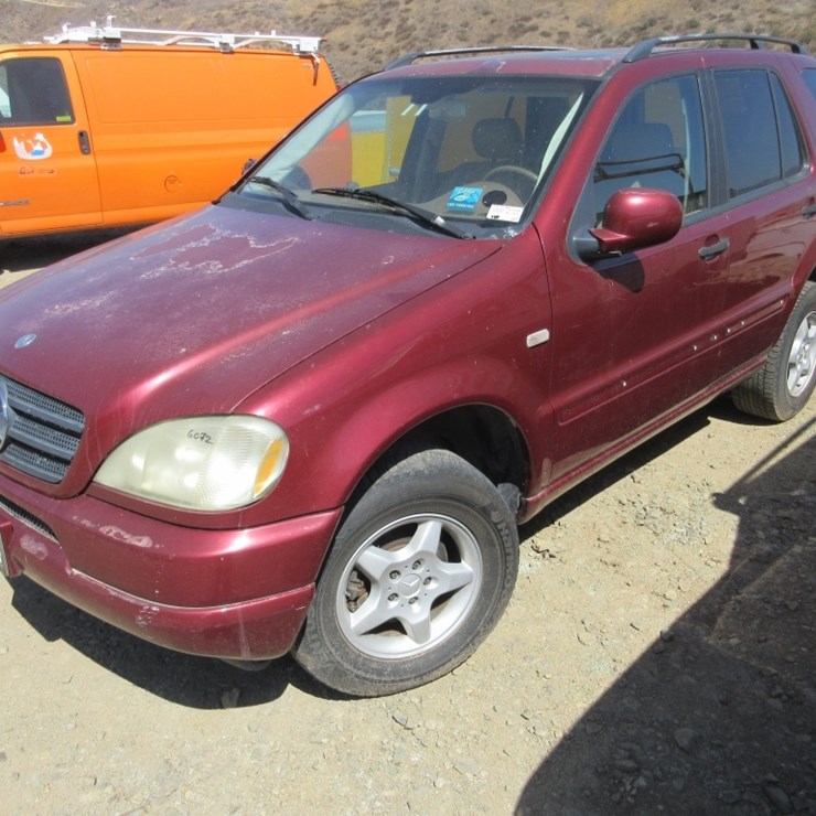 2001 MERCEDES-BENZ ML320