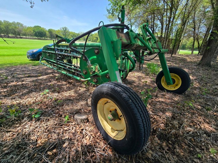 john-deere-700-image-8