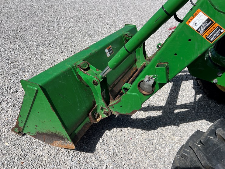 2012-john-deere-5083e-image-4