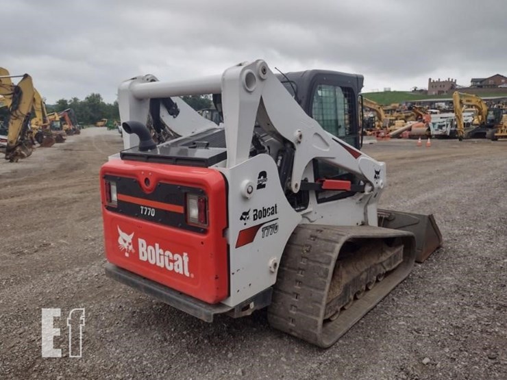 2022-bobcat-t770-image-42