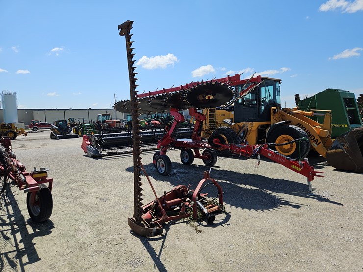 case-ih-1300-image-7