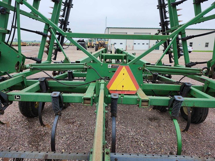 john-deere-726-image-9