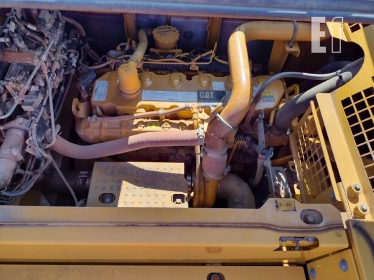 2011-caterpillar-336e-image-53