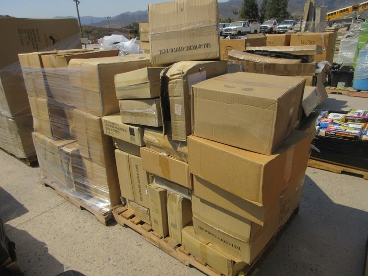 (2)-pallets-of-misc-automotive-wheel-covers-image-2