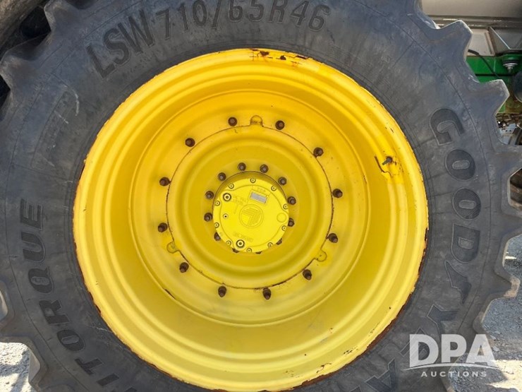 2020-john-deere-r4045-image-54