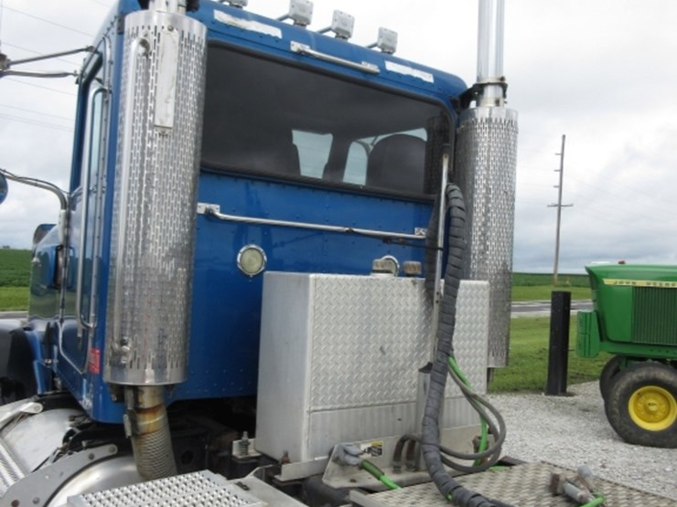 2007-peterbilt-378-image-4