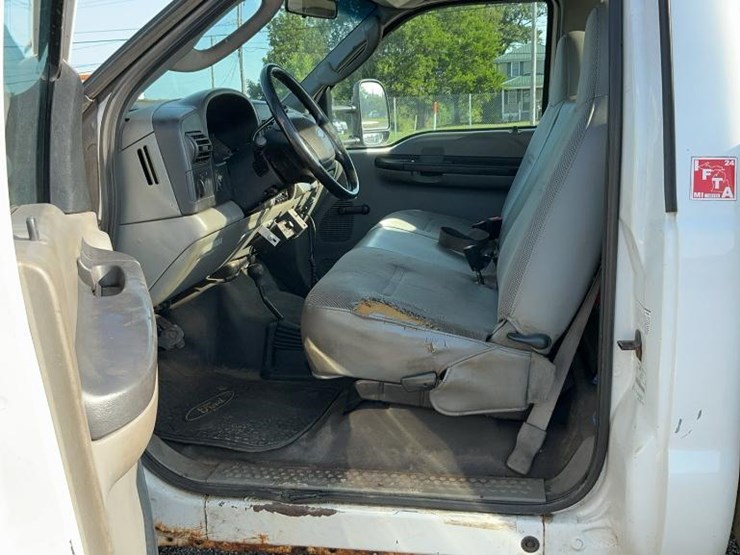 2006-ford-f350-image-58