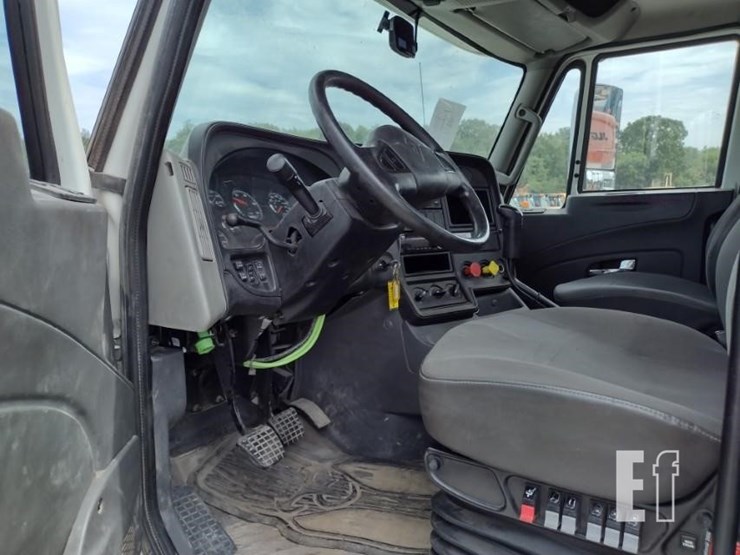 2015-international-prostar-image-15