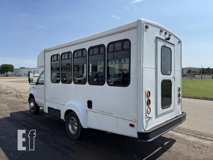 2007-ford-e350-image-7