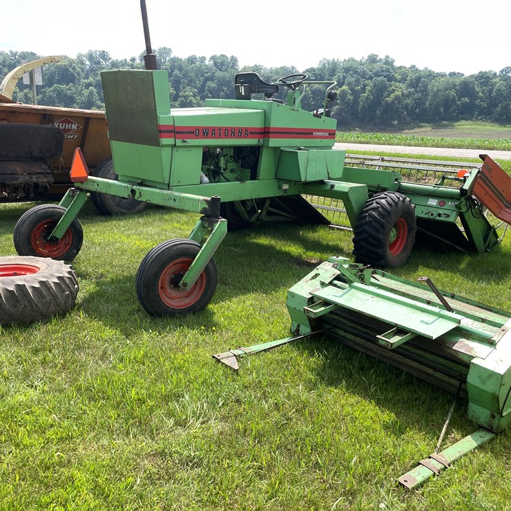 #1061 • Owatonna 260 Swather with Conditioner
