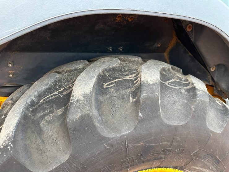 2018-deere-310sl-image-9