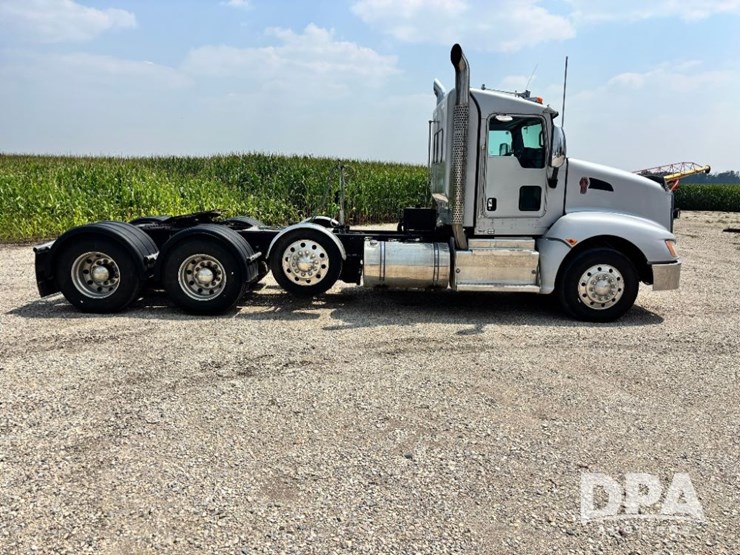 2014-kenworth-t660-image-3
