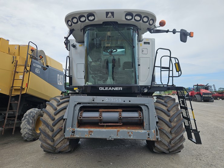 2009-gleaner-a76-image-2