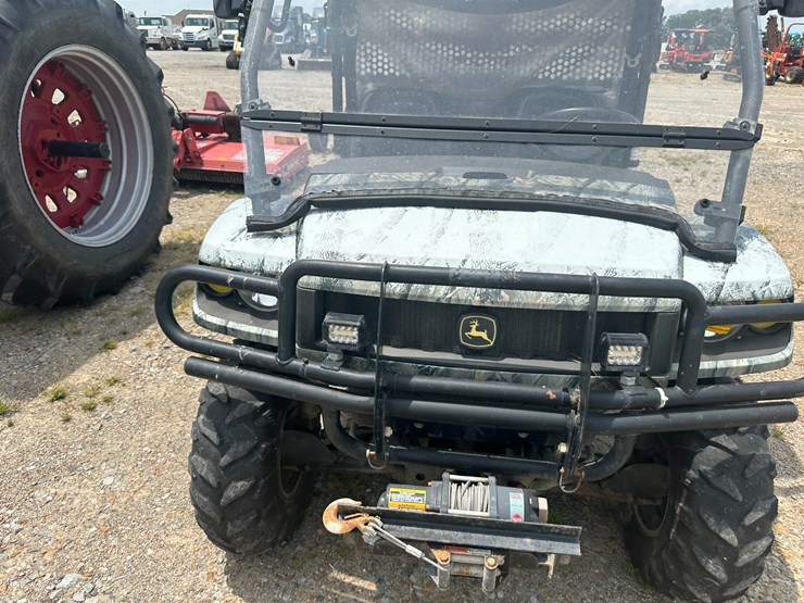 john-deere-gator-image-24