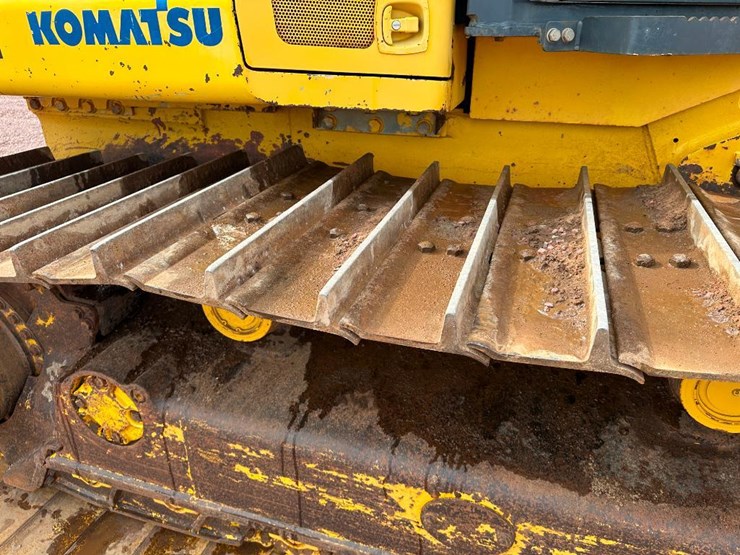 2007-komatsu-d51px-22-image-17
