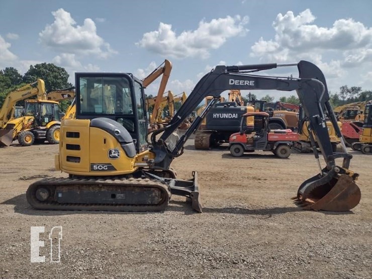 2022-deere-50g-image-3