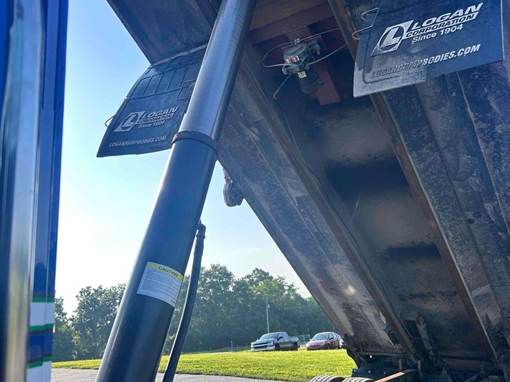 2021-western-star-4700sf-image-14