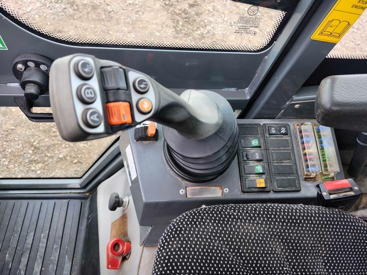 2016-wacker-neuson-wl32-image-11