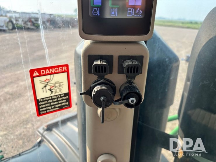 2019-john-deere-f4365-image-92