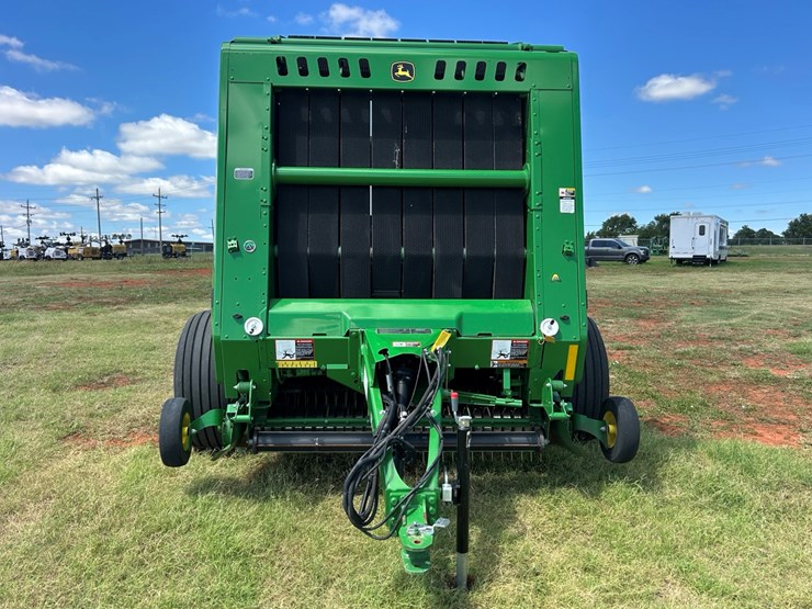 john-deere-560m-image-26