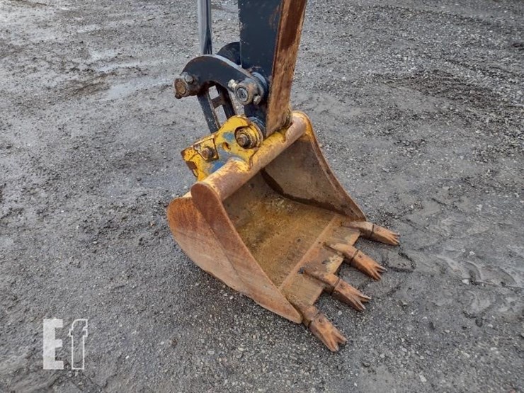 2007-deere-35d-image-19