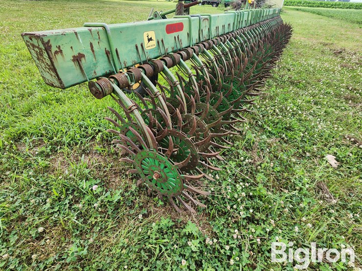 john-deere-400-image-10