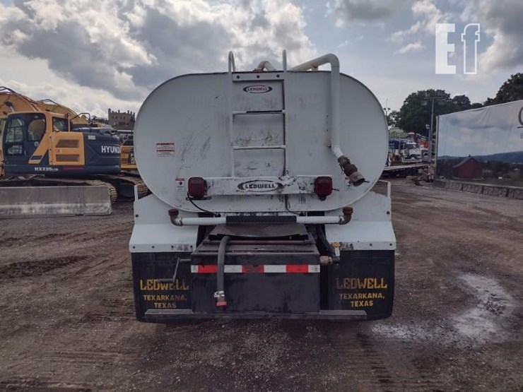 2022-ford-f750-sd-image-4