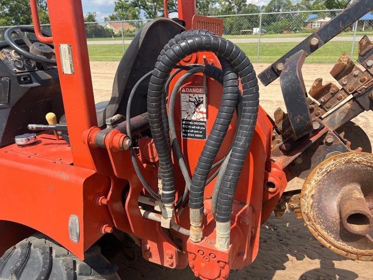 2006-ditch-witch-rt40-image-13