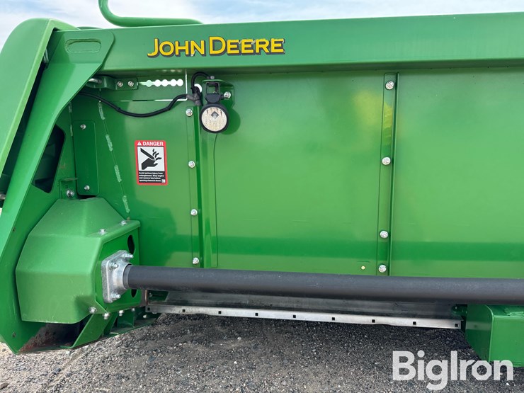 2020-john-deere-712c-image-8