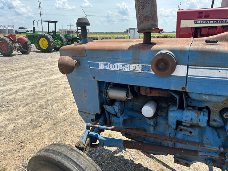 ford-3000-image-21