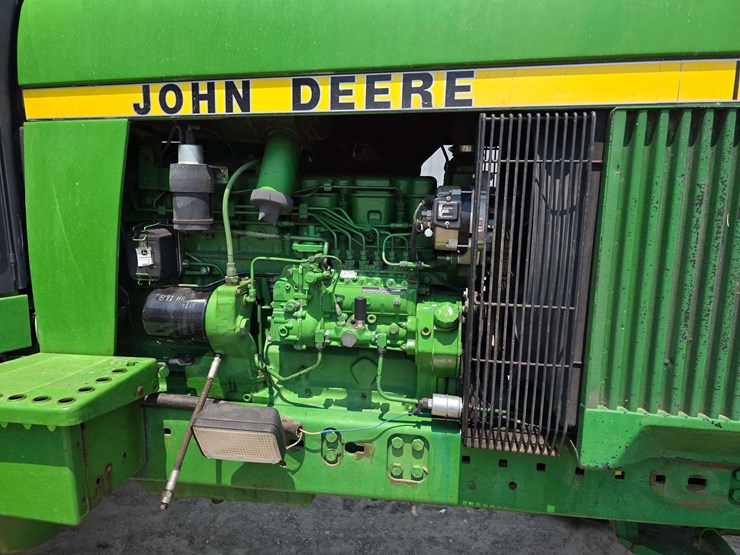 1988-john-deere-4650-image-26