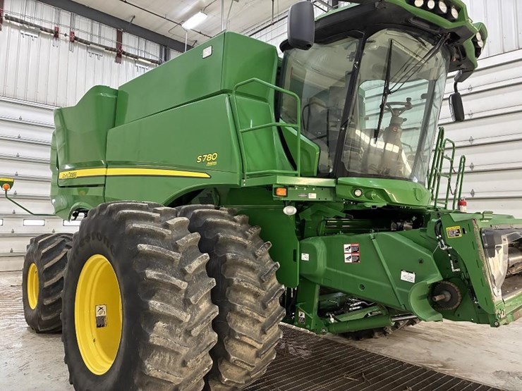 2019-john-deere-s780-image-1
