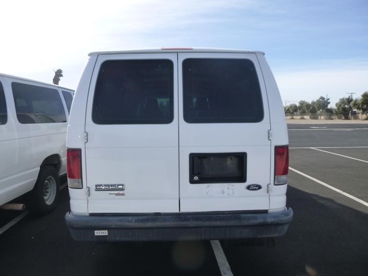 2012-ford-e350-image-7