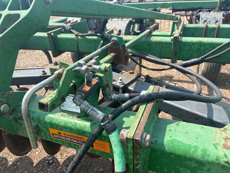 john-deere-510-image-12