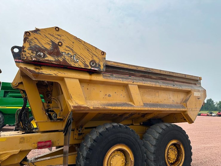 2007-caterpillar-c11-image-27