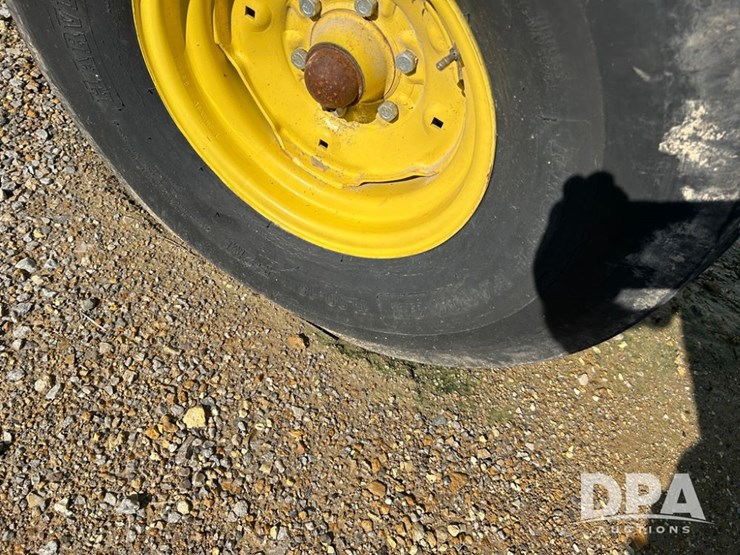 john-deere-4430-image-12