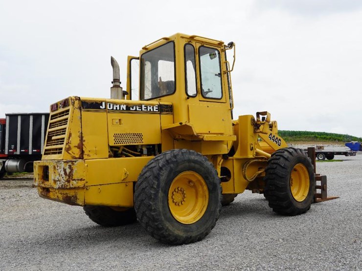 deere-444g-image-9