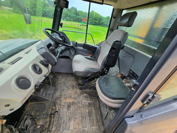 2018-deere-460e-image-38