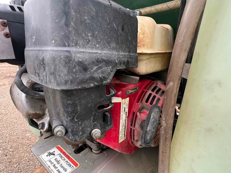 perma-green-spreader-image-12