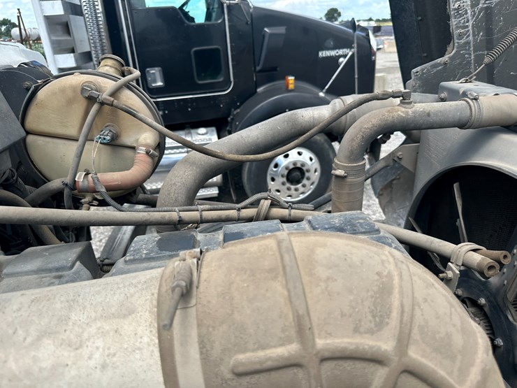 1999-mack-rd688s-image-65