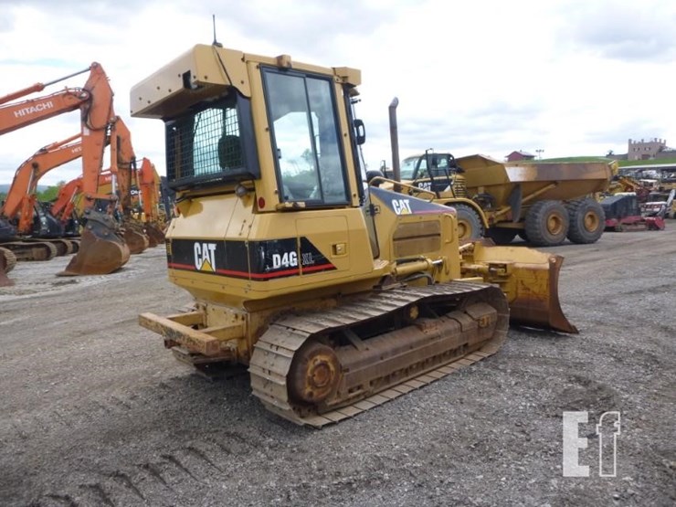2005-caterpillar-d4g-xl-image-44