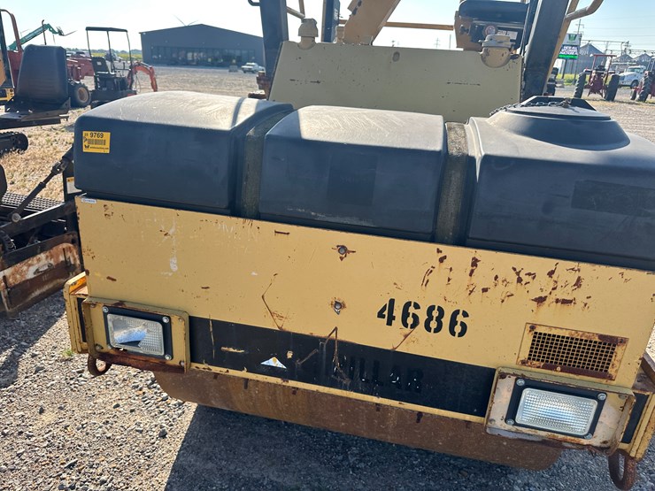 caterpillar-cb-434-image-38