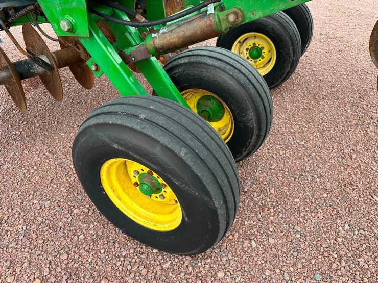 john-deere-630-image-8