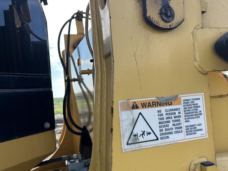 caterpillar-928g-image-15