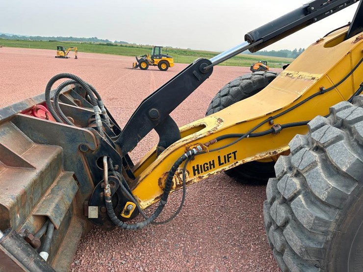 2006-caterpillar-924g-image-34
