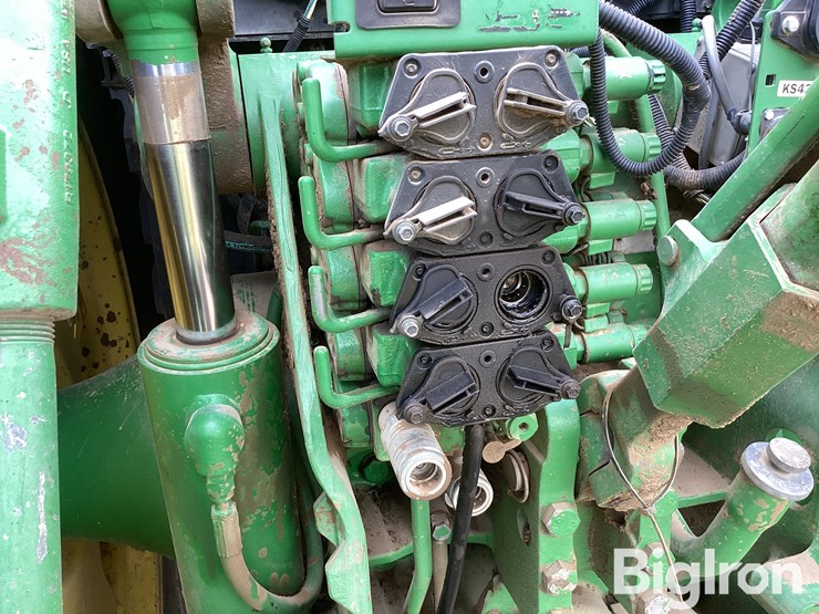 2002-john-deere-8420-image-12