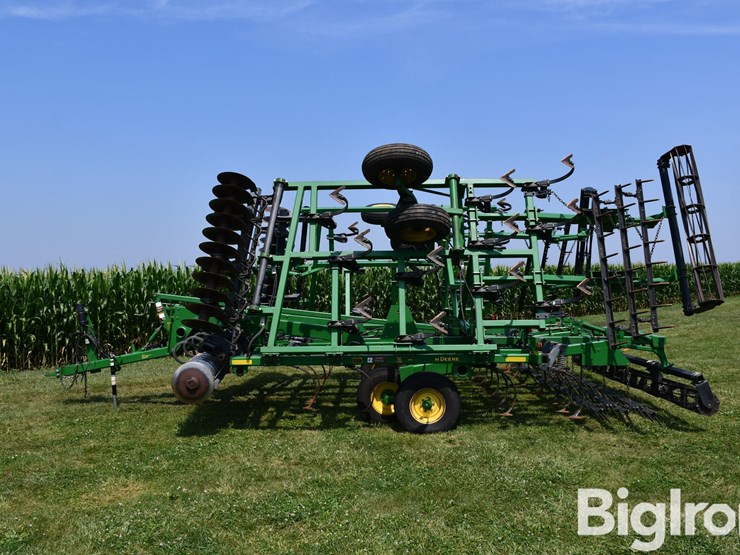 john-deere-726-image-8